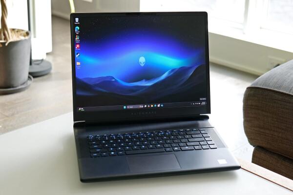 Đánh giá Alienware Area‑51 16: Sức mạnh vượt trội